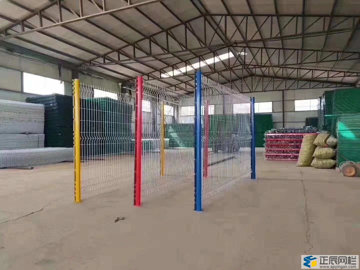 桃型柱護欄網廠家批發